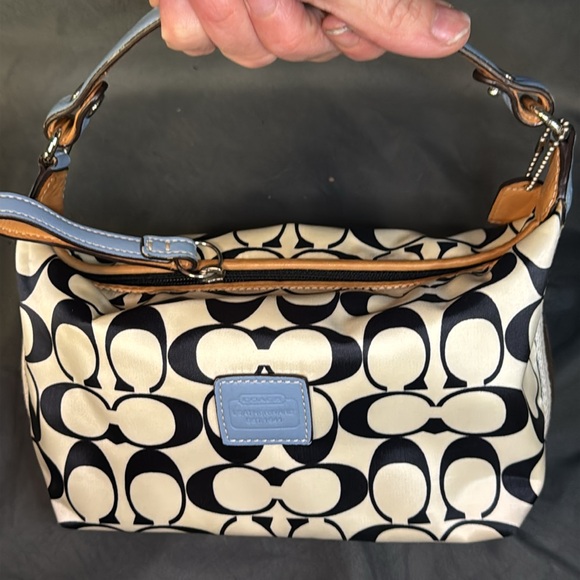 Coach Classic Signature Canvas Black White and blue Small Purse/Wristlet - Picture 12 of 13